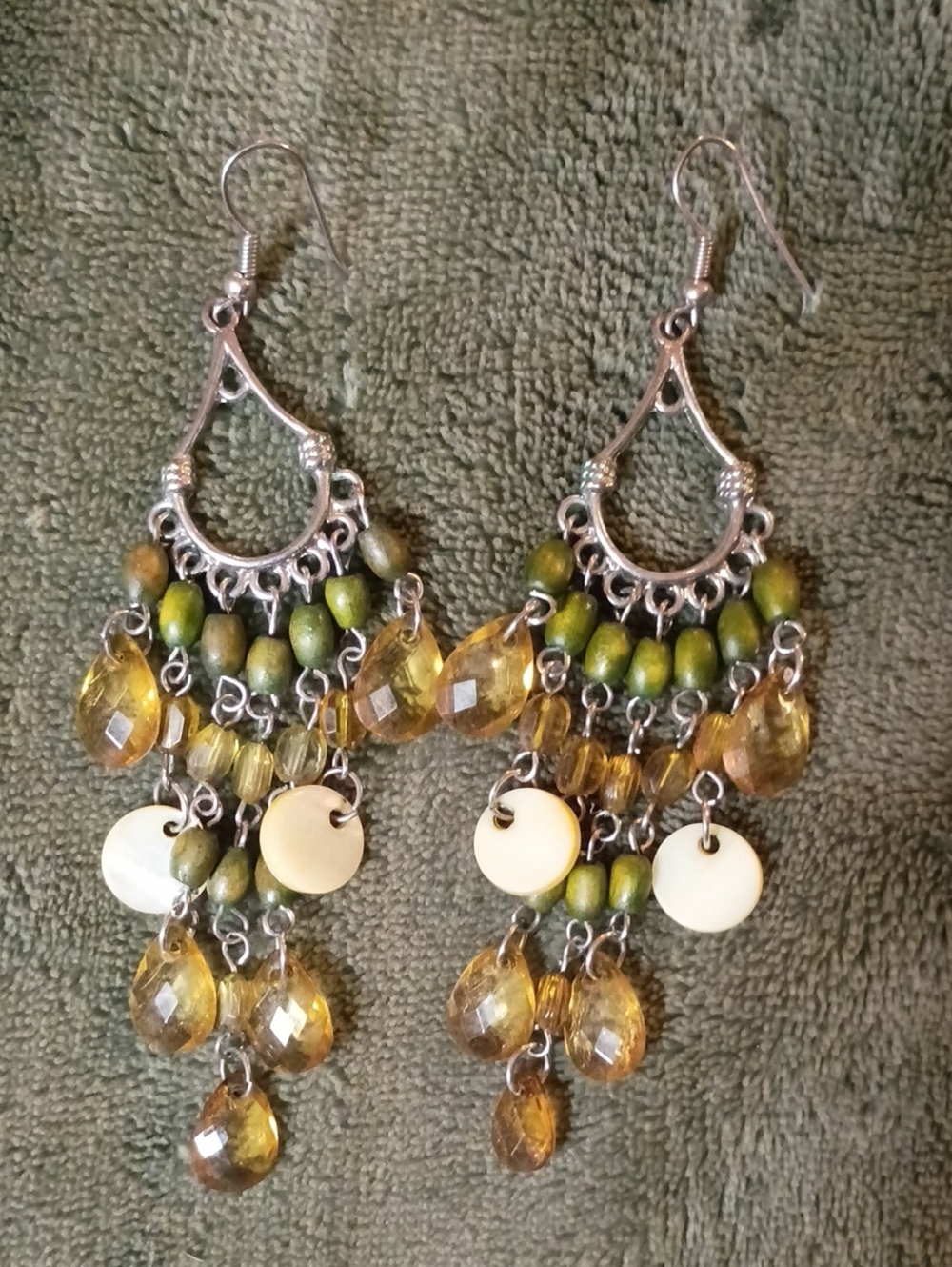 Source Unknown Green and Amber Beaded Dangle Earrings